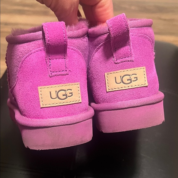 UGG Pink Winter Boots size 9. Worn few times only - Picture 3 of 6